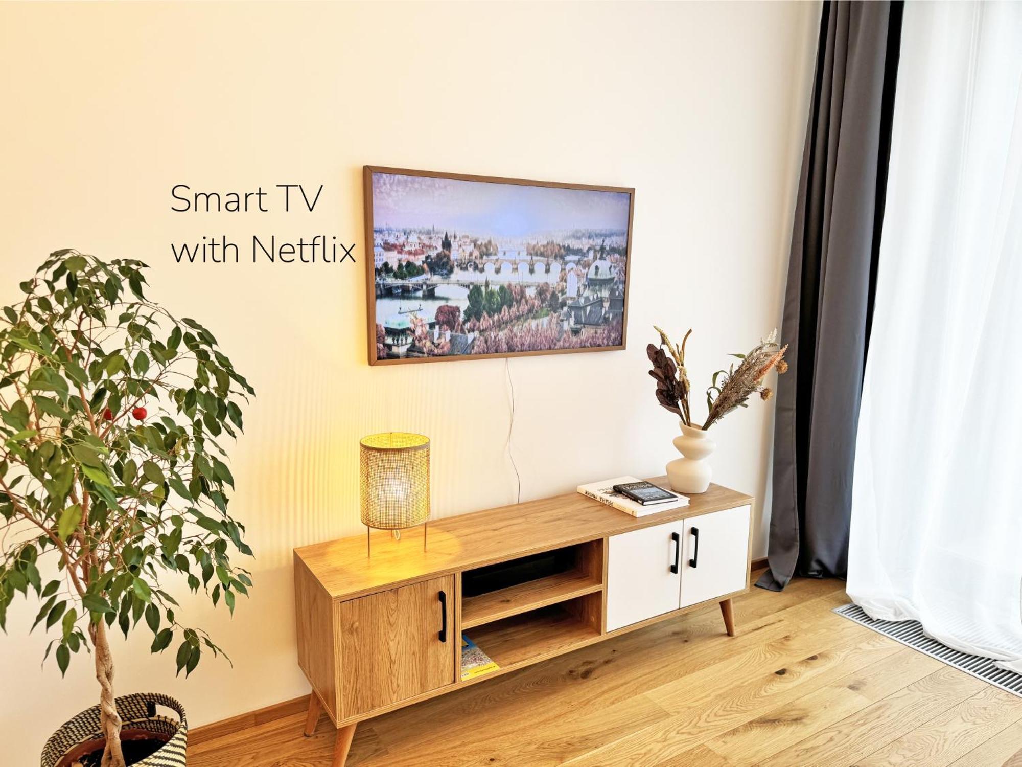 New Studio, King Bed, Free Parking, Terrace Lejlighed Prag